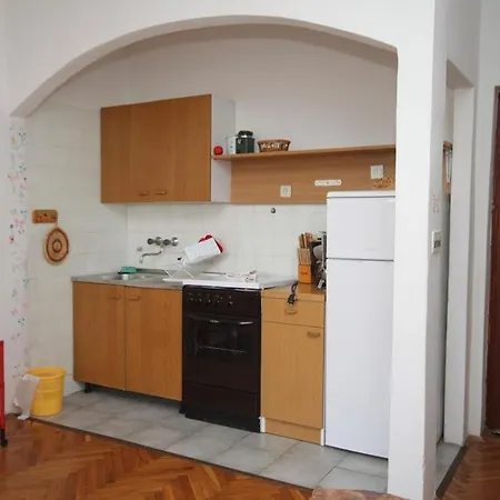 Mrljane 8464c Apartment *